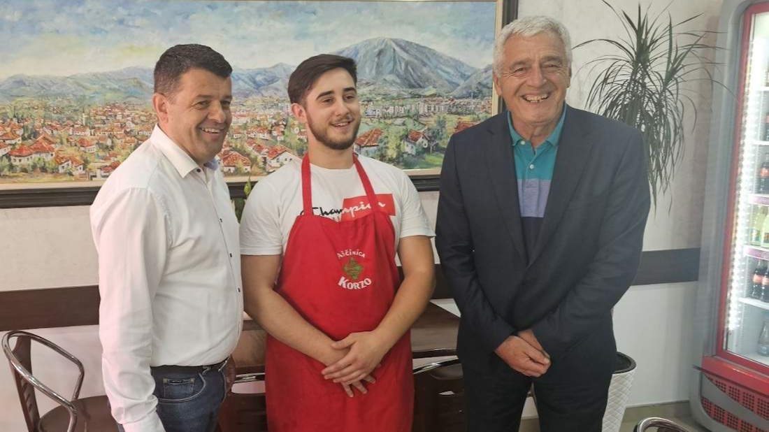 Hurtić osudio napade na jedini bošnjački restoran u Bratuncu