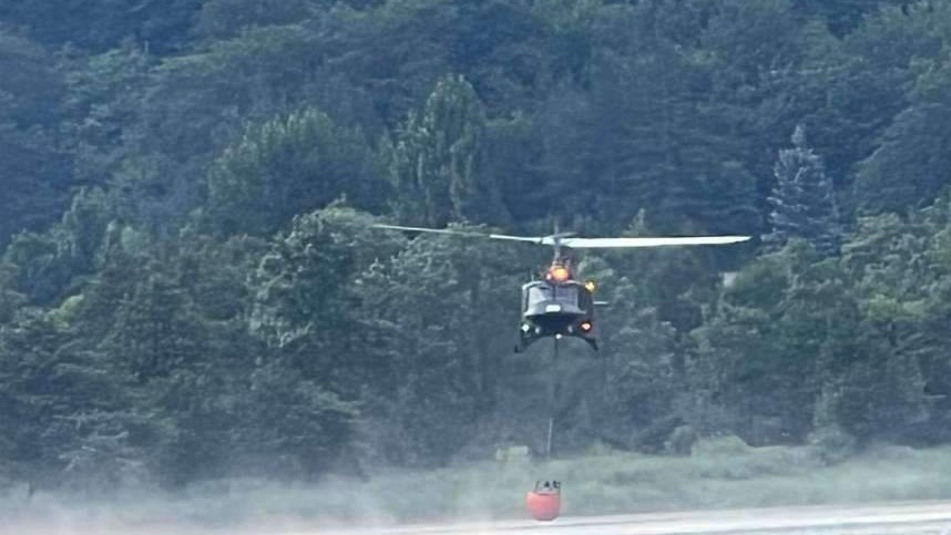 Požar na Tajanu još aktivan, helikopter OS BiH povučen radi djelovanja na Bjelašnici