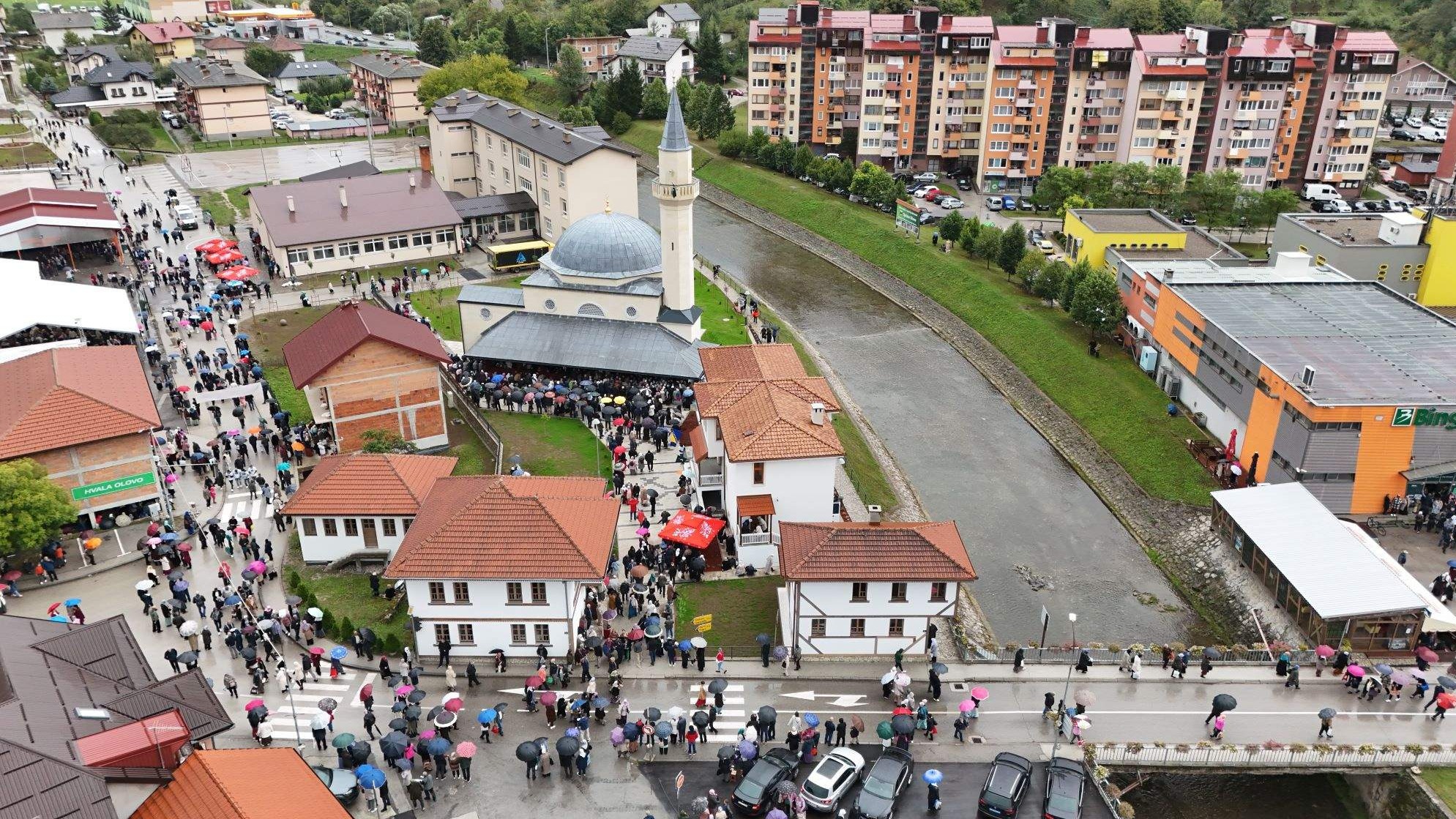 Svečano otvorena Ahi Evran Veli Kiršehir džamija u Olovu: Želimo ostati ovdje, graditi zemlju i živjeti sa svim njenim ljudima (VIDEO)