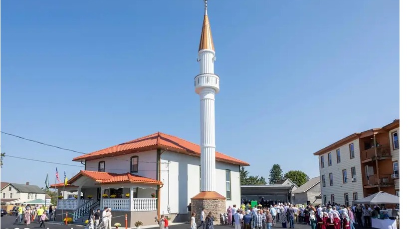 Svečano otvorena džamija džemata West Bosnian Islamic Center u Utici