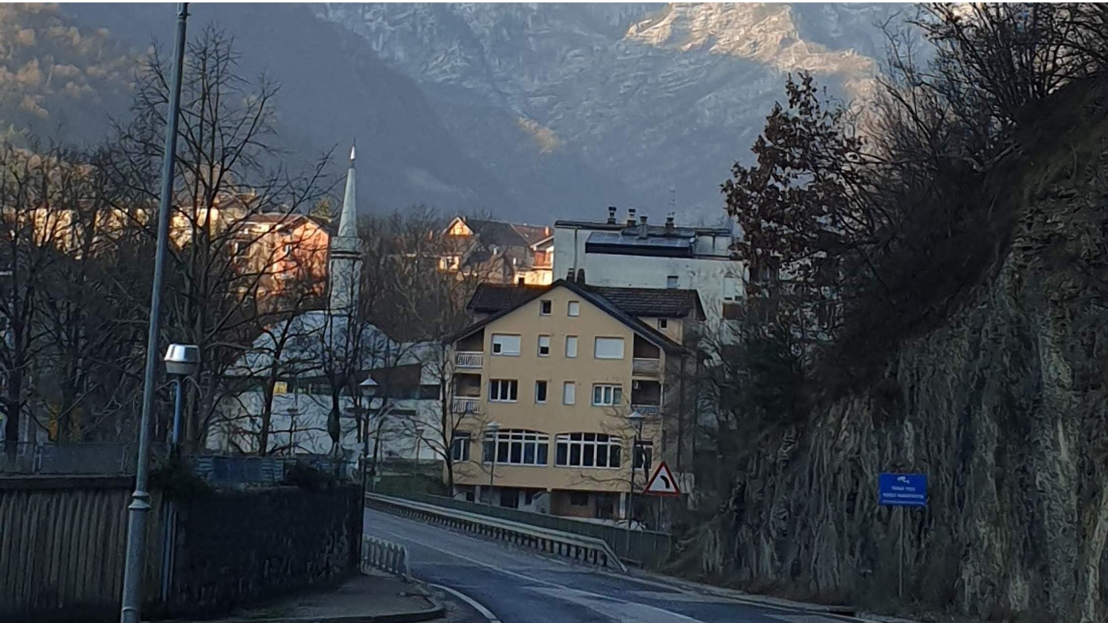 Saobraćaj Jablanica-Prozor osposobljen jednom trakom, put Konjic-Jablanica dostupan samo vozilima interventnih službi