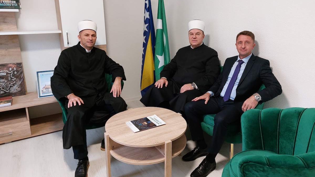 Predstavnici Rijaseta Islamske zajednice posjetili Medžlis Islamske zajednice Velika Kladuša