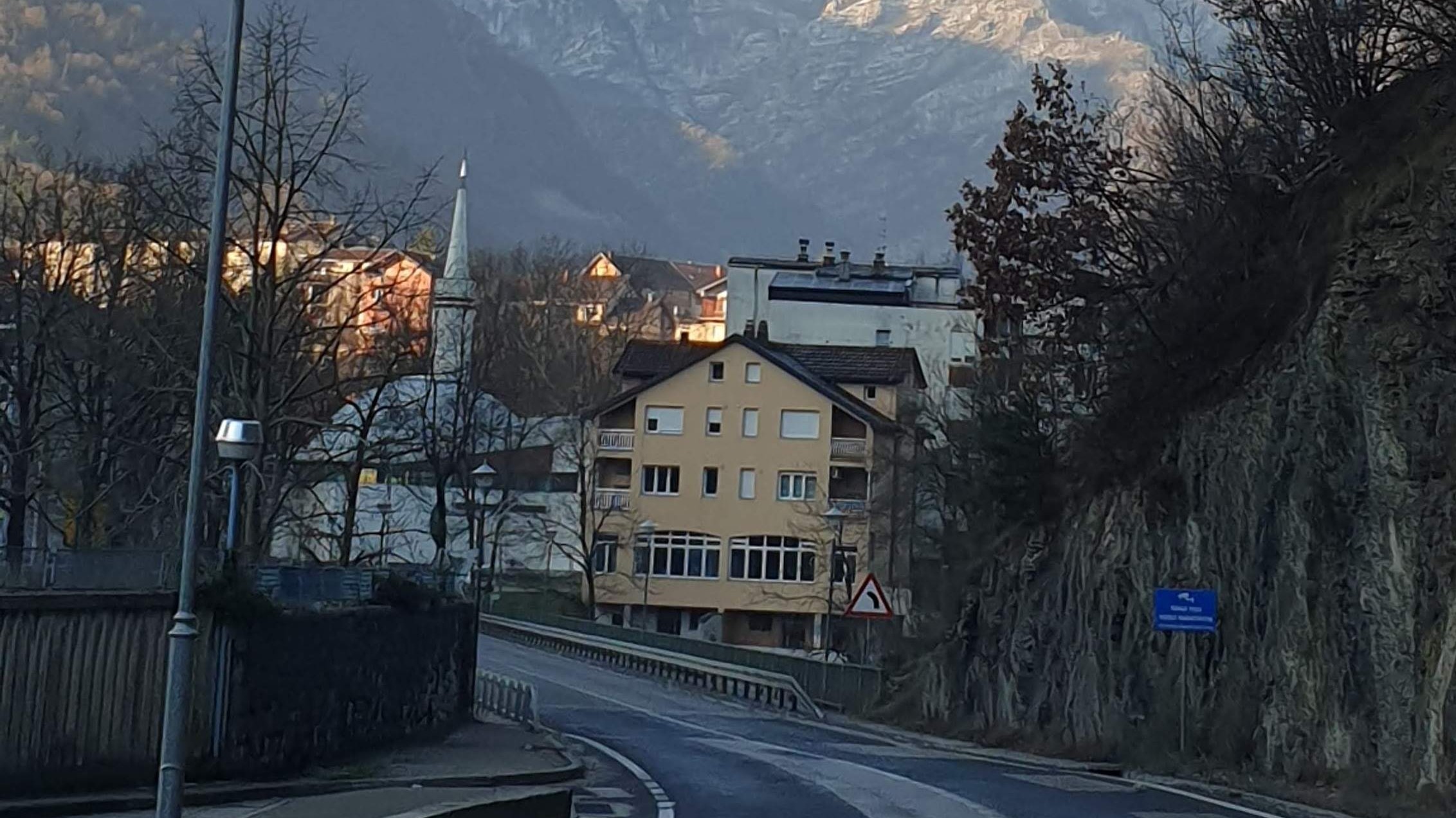 Spasilački timovi i dalje pretražuju ugrožena područja u Jablanici i Konjicu