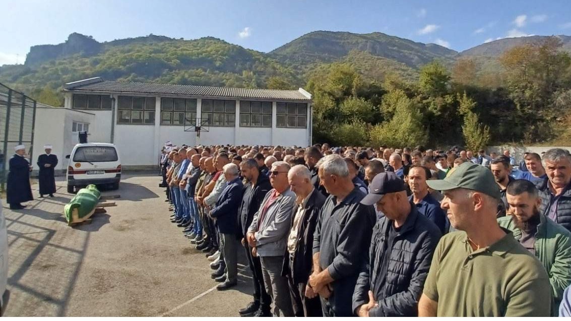 Klanjana dženaza bračnom paru nastradalom u poplavama u Buturović Polju kod Konjica