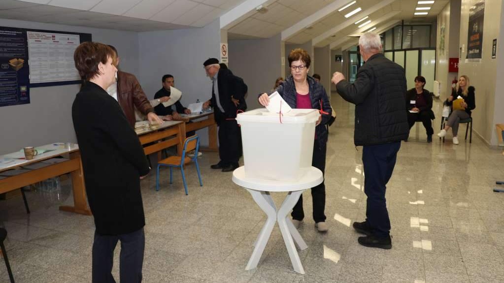 Otvorena biračka mjesta: Građani Jablanice biraju načelnika i općinske vijećnike