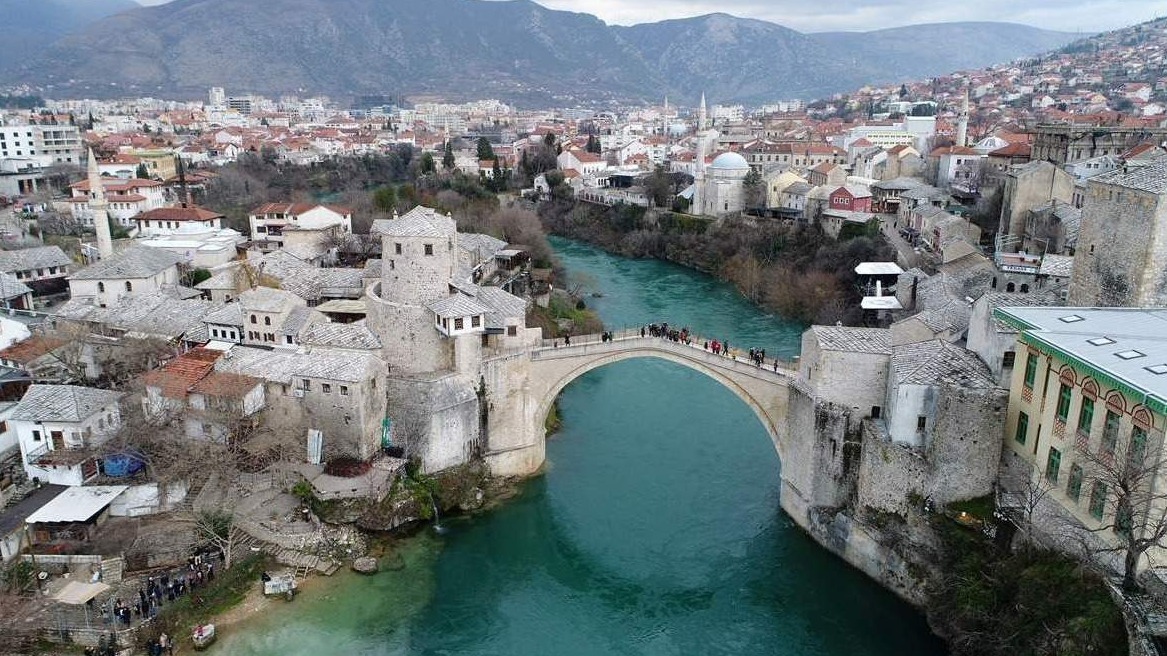 Prošla je 31 godina od rušenja Starog mosta u Mostaru: Čin koji i danas budi bolna sjećanja