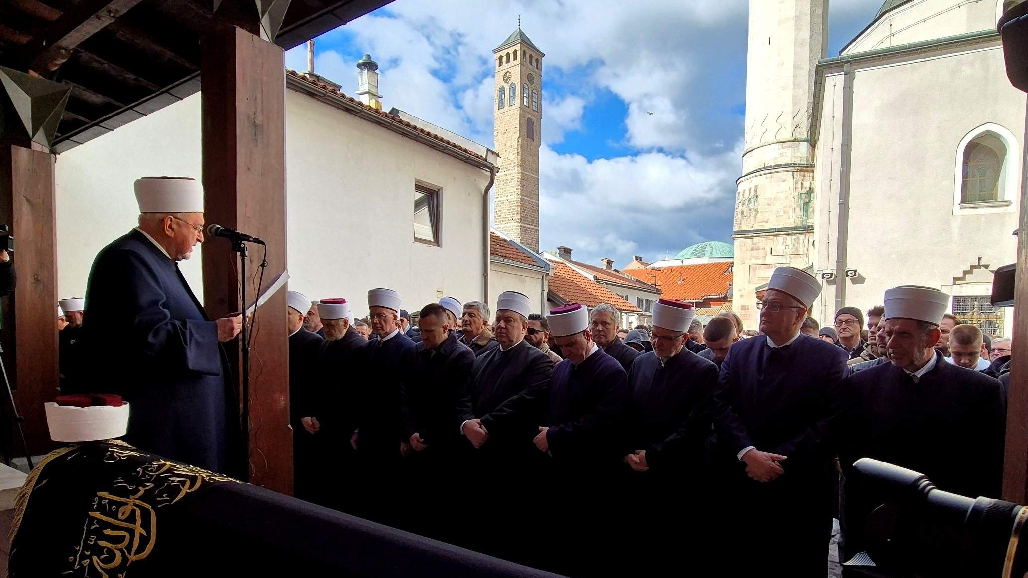 Oproštajni govor Mustafa-ef. Cerića: Hafiz Ismet bio na vrhu naše zajednice, ali je živio realnost običnog čovjeka