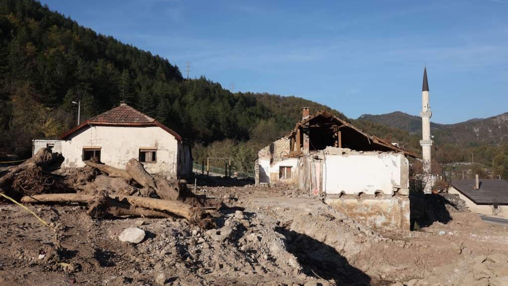 Nastavljeni radovi na raščišćavanju ruševina u Donjoj Jablanici