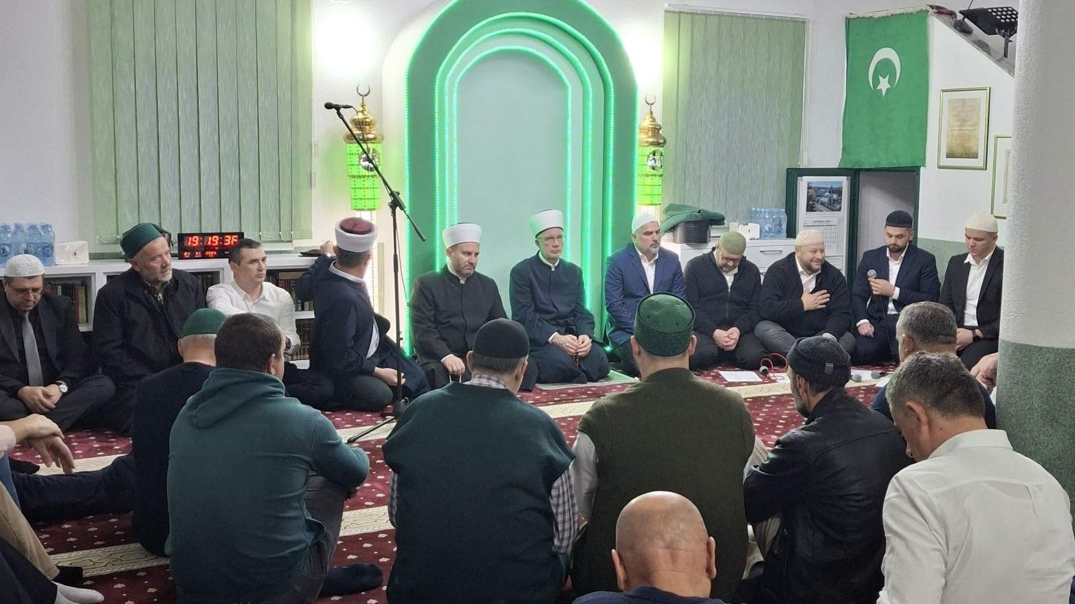 Tuzla: Održan mevlud i zikr u džamiji "Šejh Mehmed-ef. Hafizović"