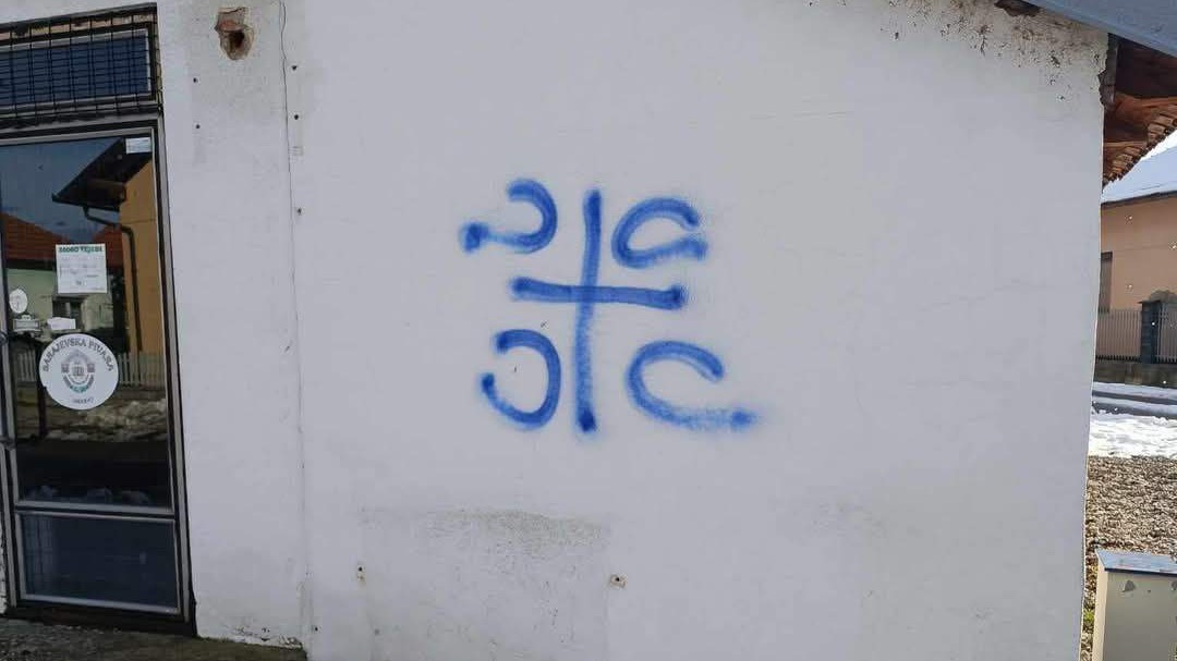 Grafiti s neprimjerenim porukama u Janji: Novi čin unošenja nemira