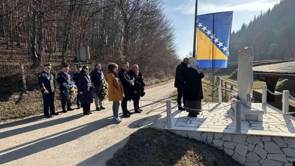 Obilježena šesta godišnjica otkako je mučki ubijen policijski službenik FUP-a Mahir Begić