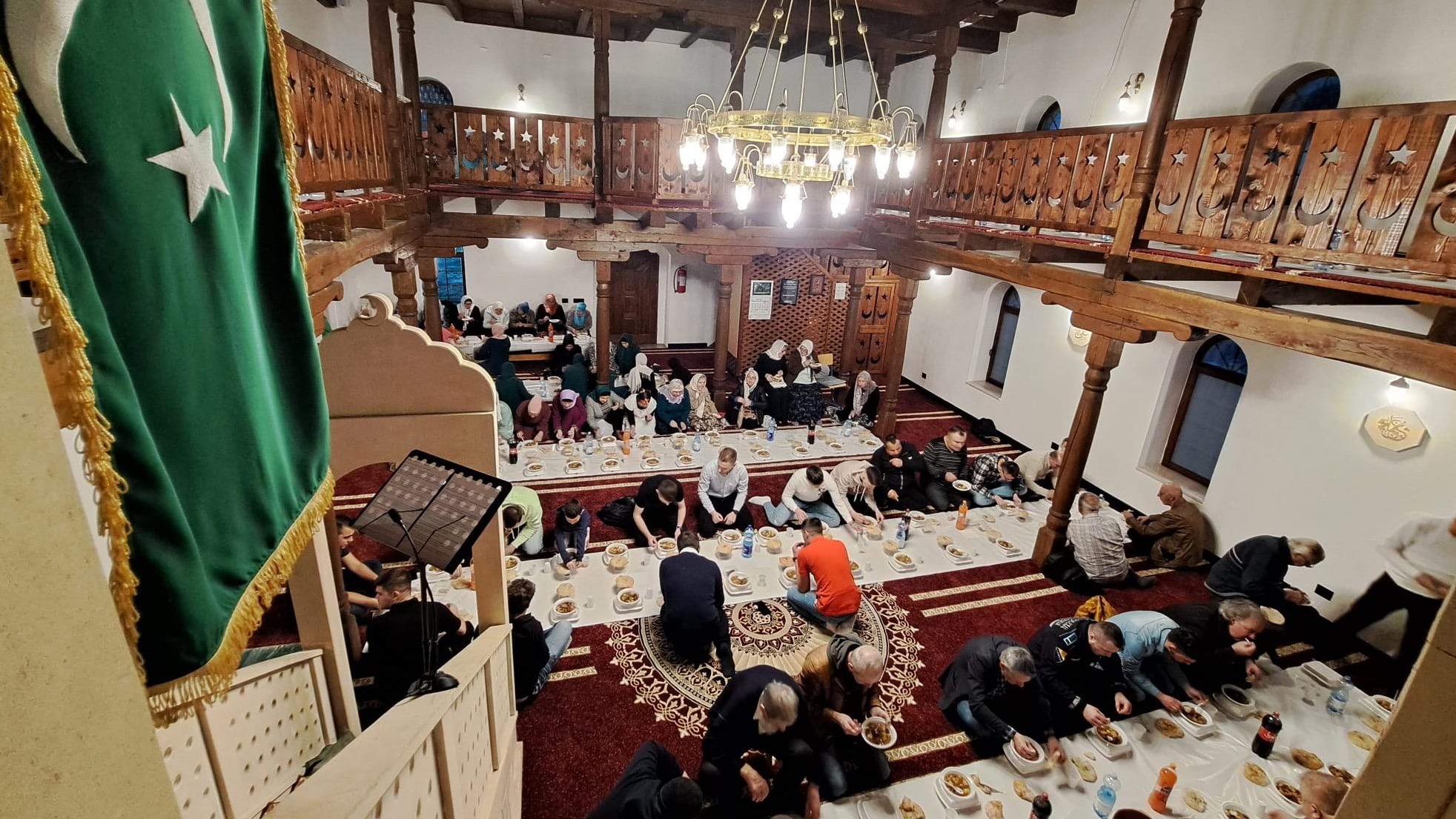 Veliki iftar u Bosanskoj Dubici okupio više od stotinu vjernika: Ramazan je prilika za jačanje zajedništva