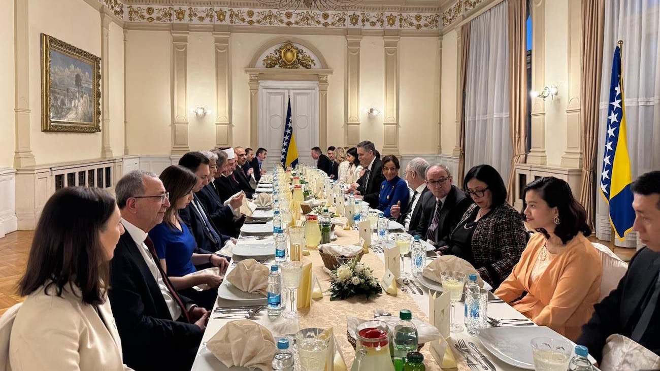 Reisul-ulema prisustvovao iftaru koji je upriličio Bećirović za šefove diplomatskih i konzularnih misija u BiH