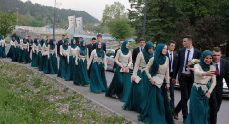 Tuzla: Ispraćena 339. generacija Behram-begove medrese