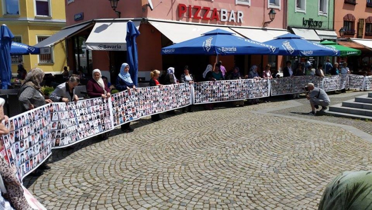 Majke Srebrenice podsjećaju na genocid (VIDEO)