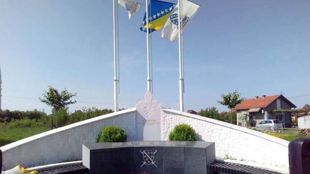 Obilježen “Dan otpora” agresiji na Brčko: Prva žrtva bio je Sakib Hadžajlić
