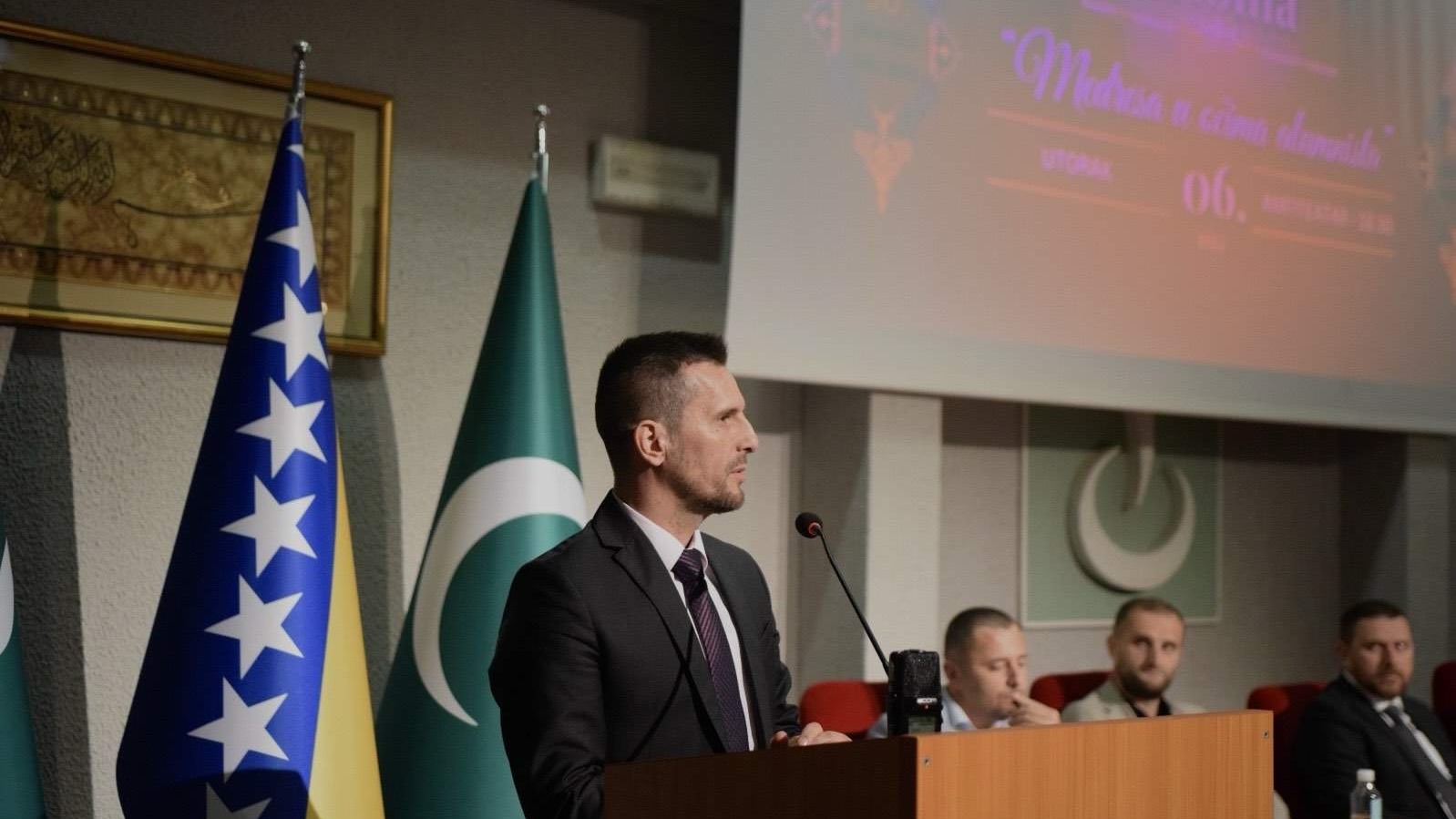 Medresa “Osman-ef. Redžović”: Tribina “Medresa u očima alumnista” održana u sklopu Dana medrese