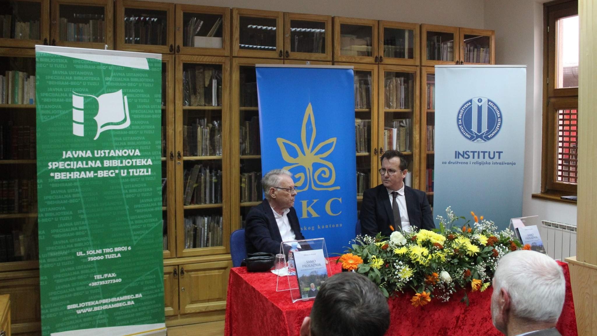 “Samo prolaznik” u Tuzli: Književni razgovor s Ibrahimom Kajanom