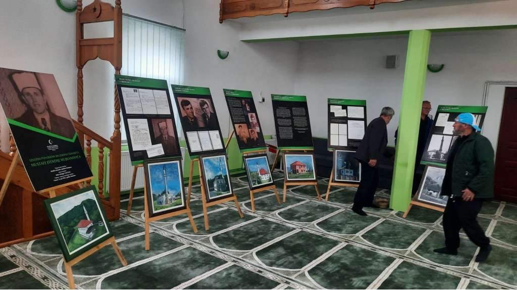 Izložba u Bratuncu svjedoči o stradanju imama i obnovi vjere nakon genocida