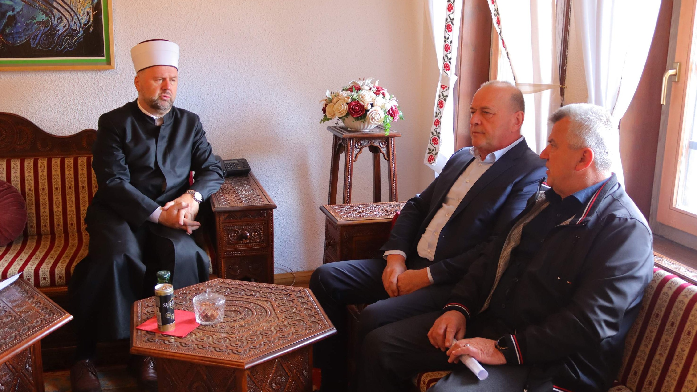  Muftija Dizdarević razgovarao s predstavnicima Saveza penzionera ZDK: Penzioneri su najugroženija kategorija našeg društva