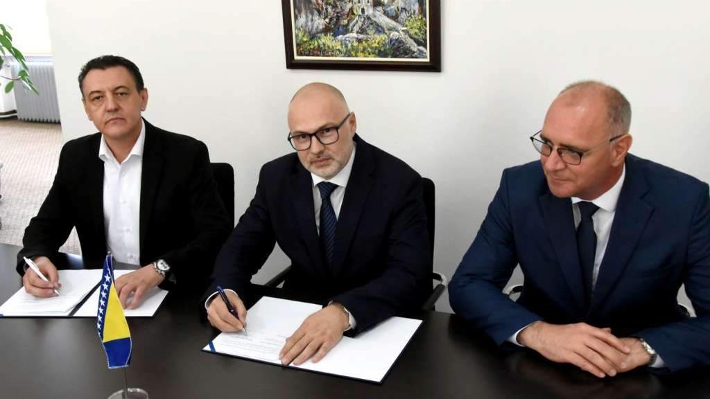 Potpisan Sporazum o posjetama učenika Tuzlanskog kantona Memorijalnom centru 'Kapija'