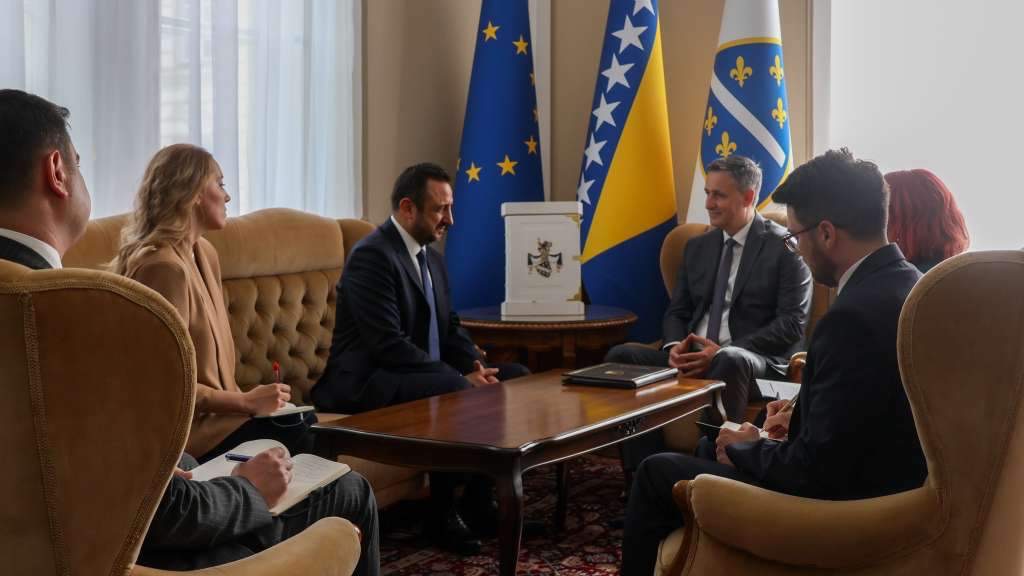 Bećirović primio novoimenovanog ambasadora Turske: Turska ostaje snažan partner i prijatelj Bosne i Hercegovine