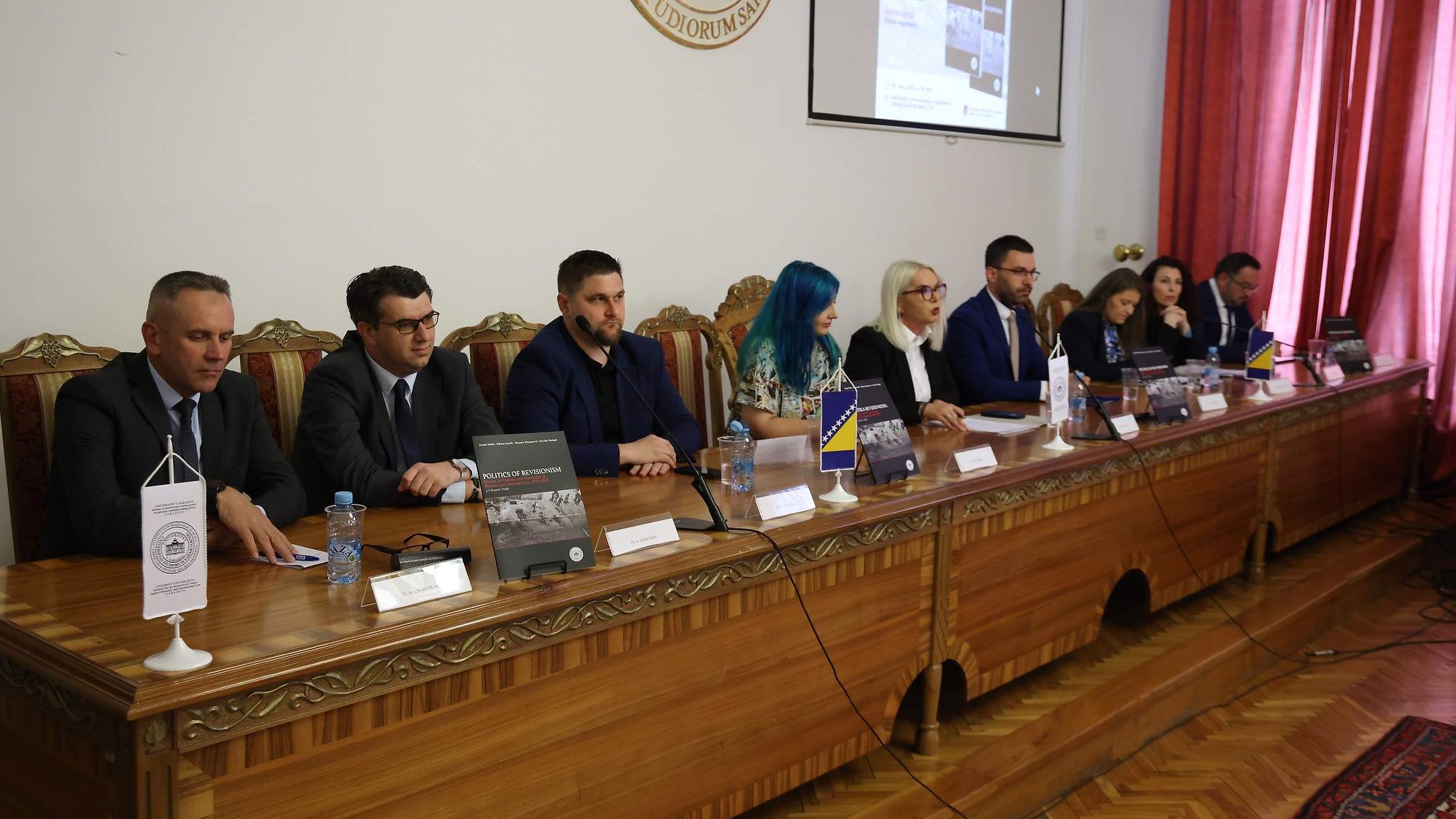 U Sarajevu predstavljena studija "Politika revizionizma: Negiranje zločina i genocida u Bosni i Hercegovini 1992–2025"