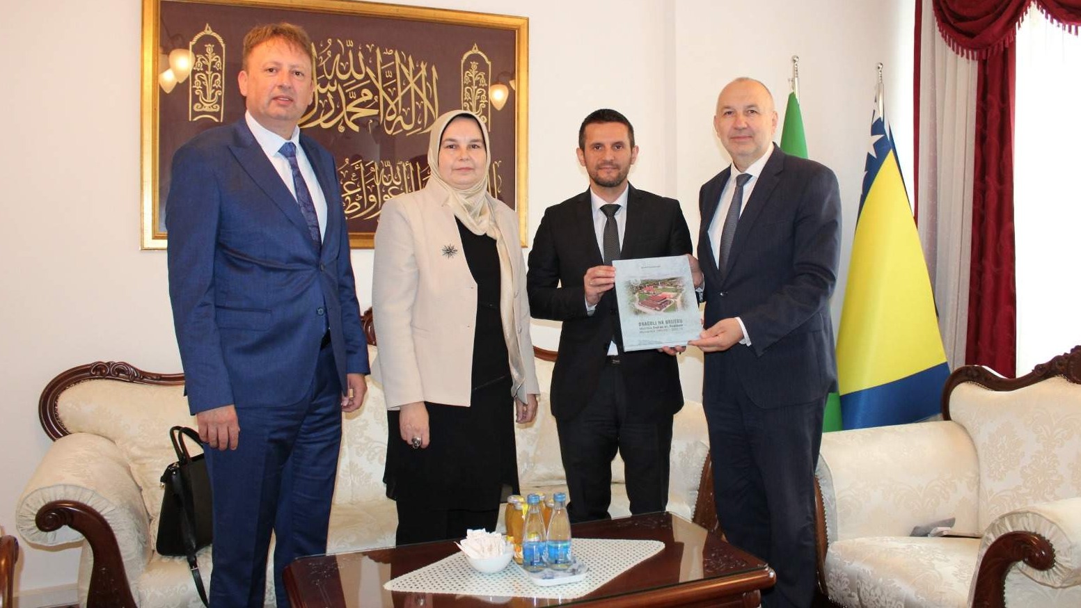 Jačanje institucionalne saradnje u oblasti islamskog obrazovanja: Direktor Medrese “Osman-ef. Redžović” posjetio muftiju sarajevskog