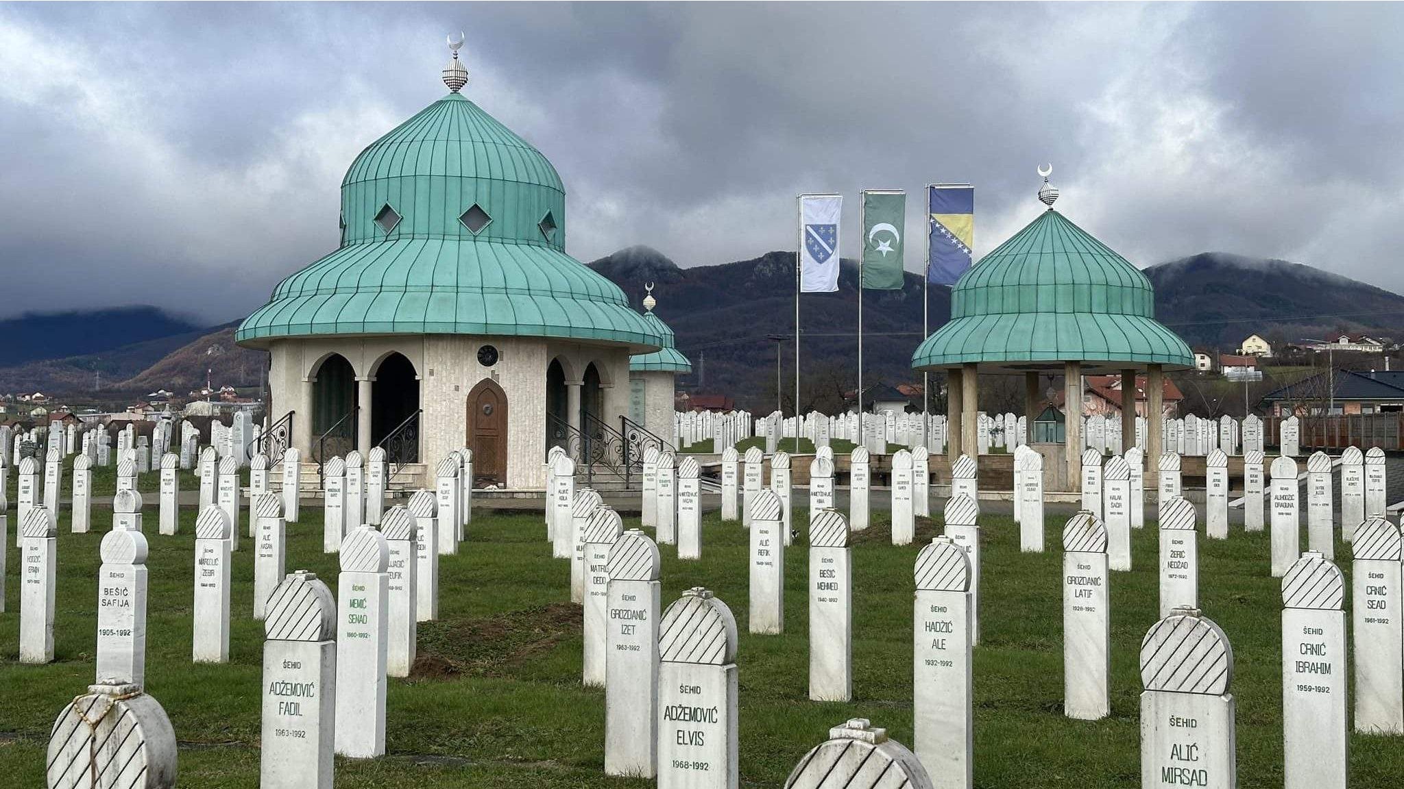 Obilježavanje 33. godišnjice napada na Kozarac: Sjećanje na istinu i žrtve ne smije izblijedjeti