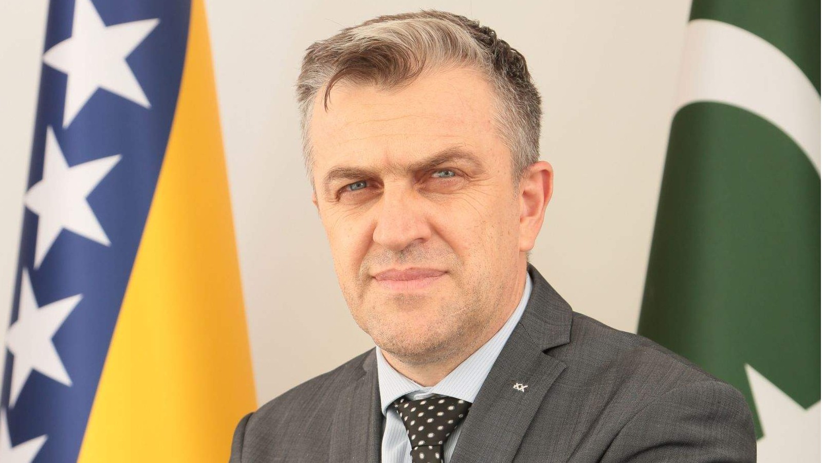 Od petka do petka: Meho Šljivo