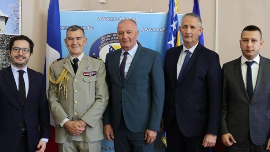 Francuski ambasador Delmas s ministrom Helezom: Podrška evropskom putu BiH ostaje naš prioritet
