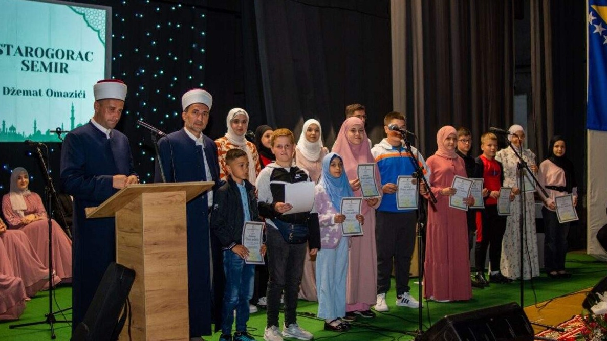Svečana mektepska akademija Medžlisa Islamske zajednice Banovići 