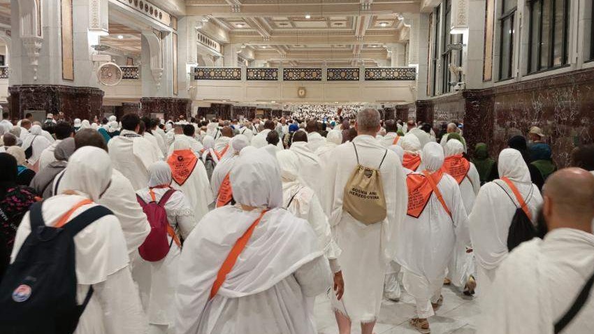 Mekka: Prva grupa naših hadžija i hadžinica obavila umru