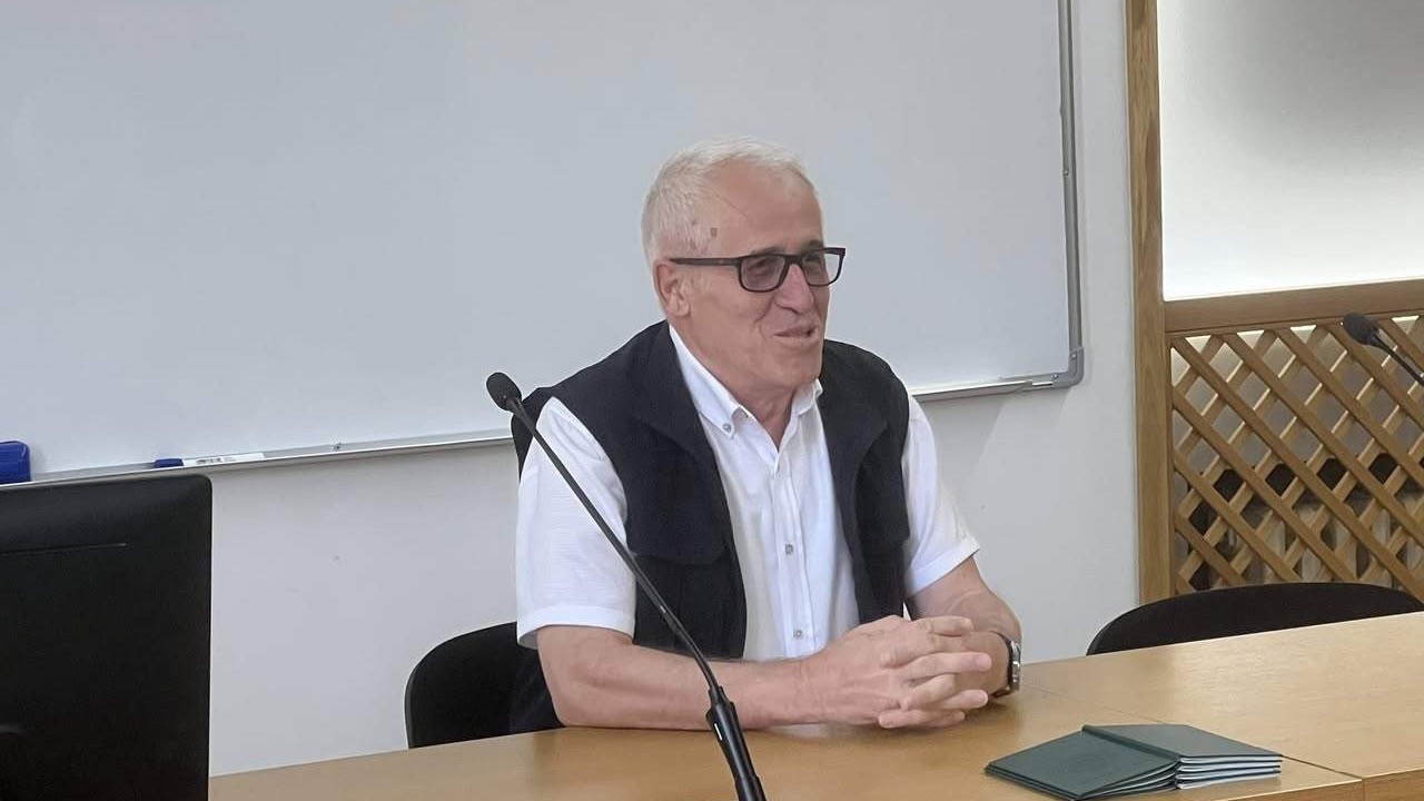 Oproštajno predavanje prof. dr. Adnana Silajdžića nakon 44 godine rada