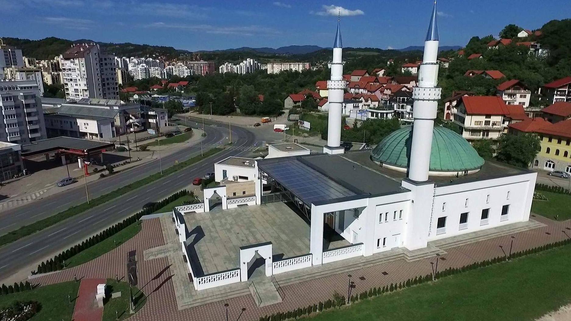 Centralna bajramska svečanost Muftijstva tuzlanskog u džamiji "Kralj Abdullah"