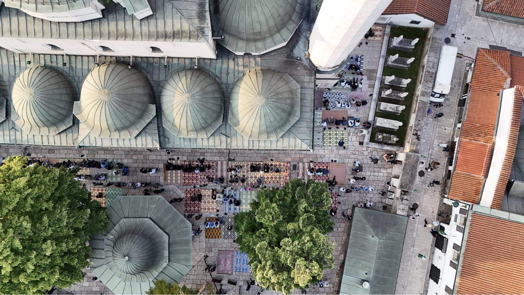 Kurban-bajram u znaku zajedništva i duhovnosti: Centralna svečanost održana u srcu Sarajeva
