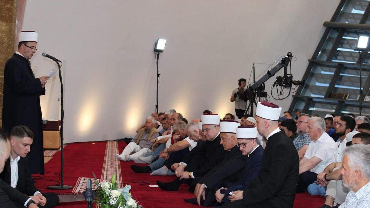 Muftija Hasanović: Otkud potreba čovjeku da glumi faraona?