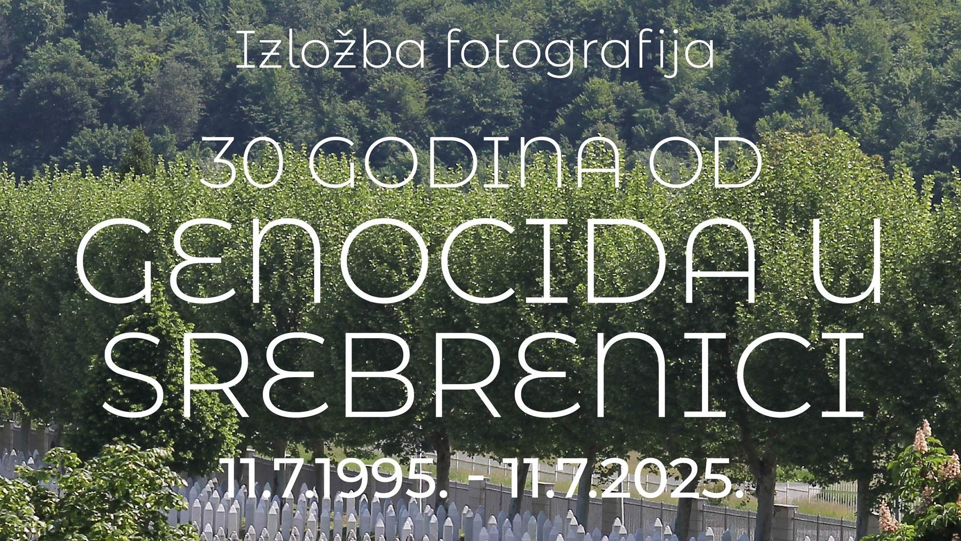 Tuzla: Izložba fotografija "30 godina genocida u Srebrenici" u prostorijama BKC-a