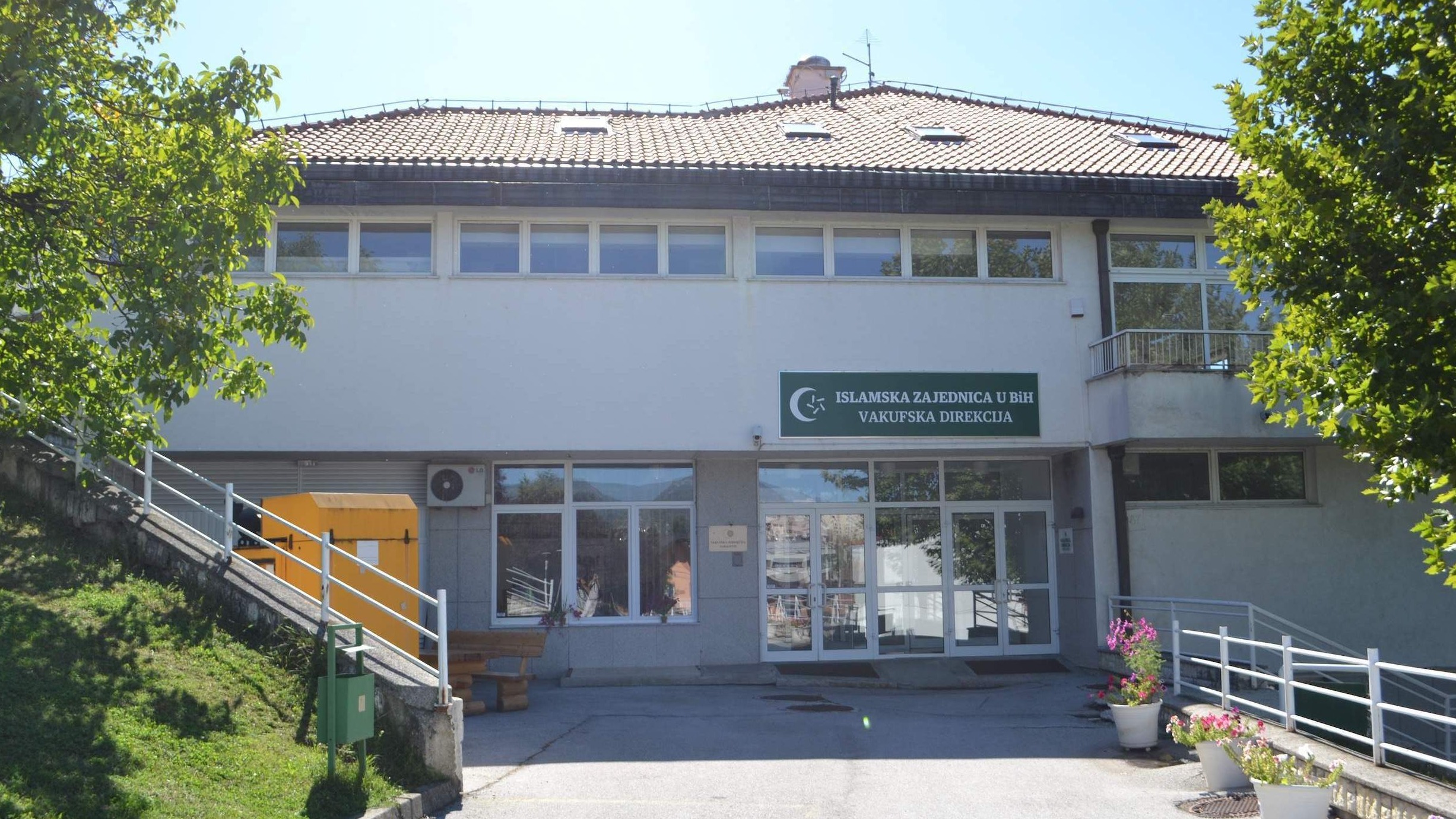 Na današnji dan 1996. godine oživljen rad Vakufske direkcije Islamske zajednice