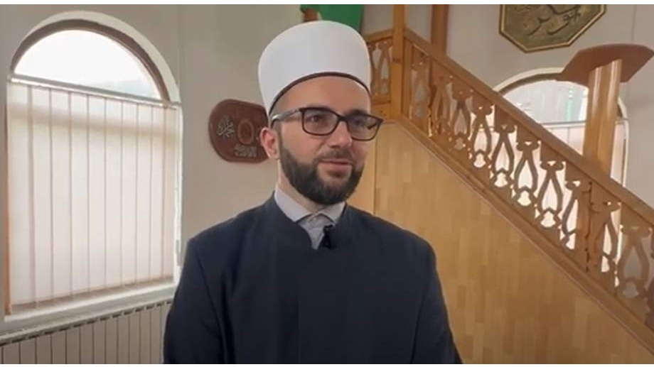 Efendija Mehmedović, prvi srebrenički imam nakon genocida: Bol na licu majki Srebrenice govori više od hiljadu riječi