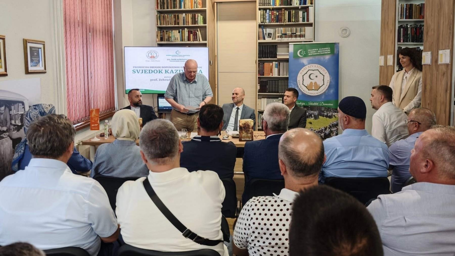 Dani Ajvatovice: U Travniku predstavljena knjiga "Svjedok kazivanja", Zehrudina Hadžića