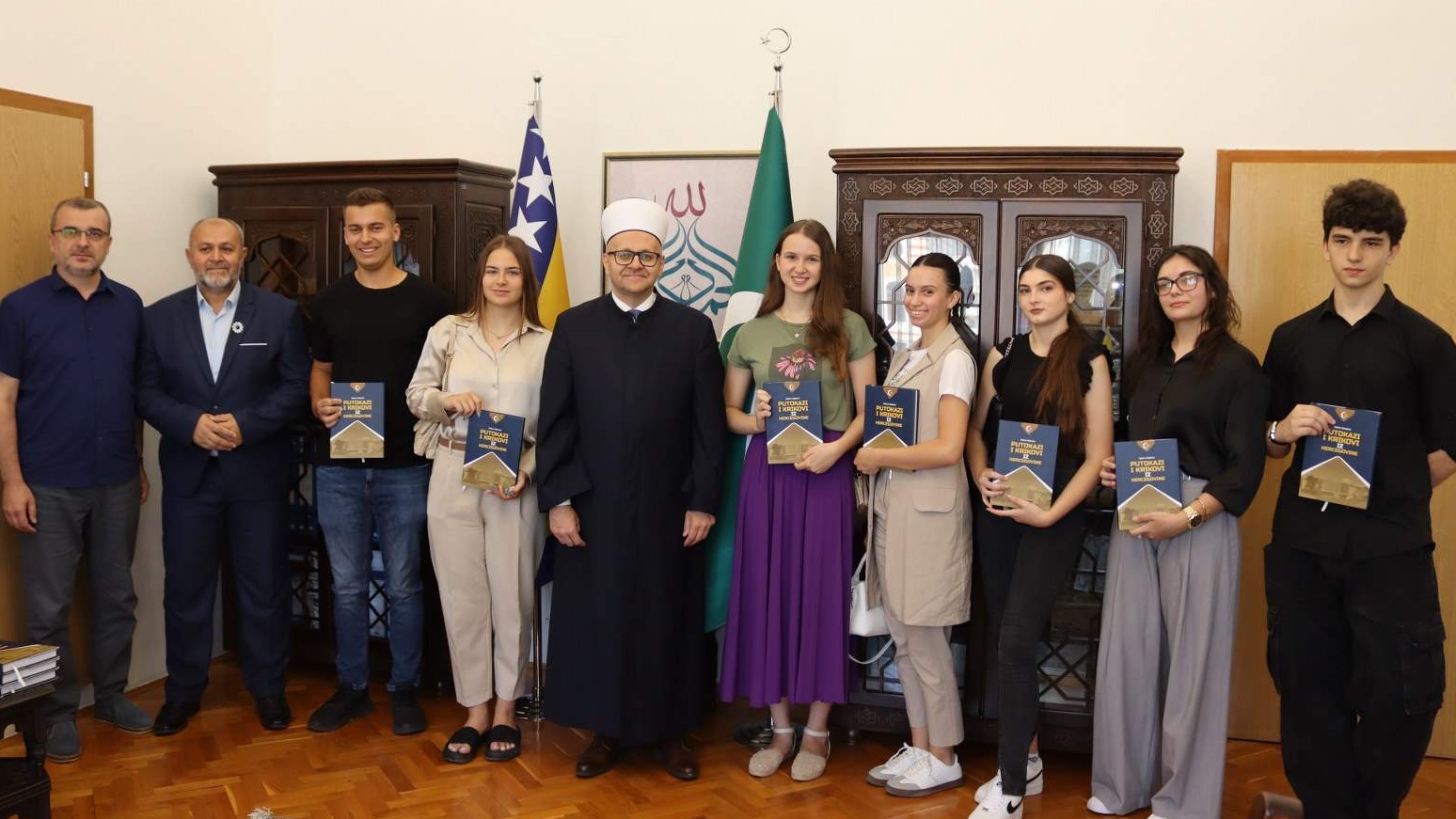 Učenici generacija mostarskih srednjih škola na prijemu kod muftije Dedovića