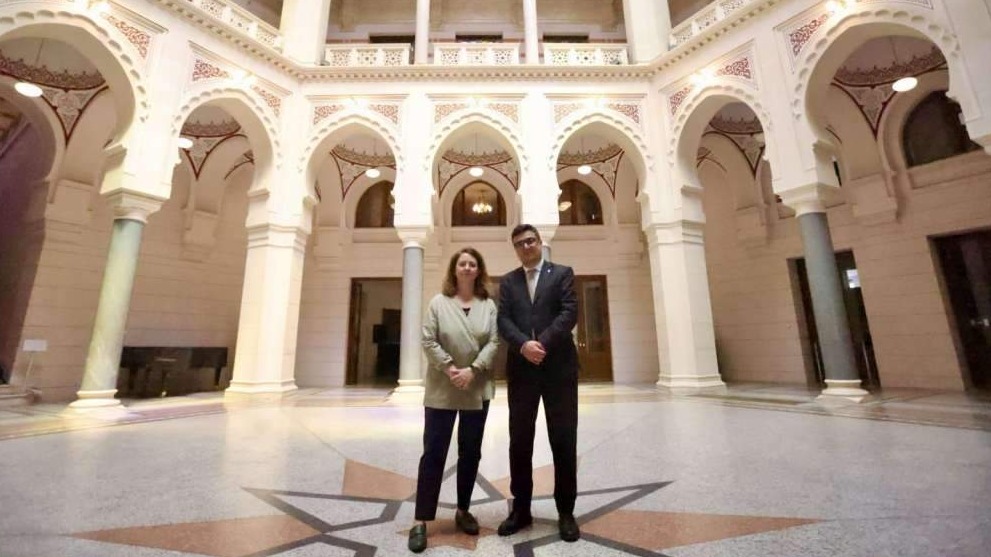 Ambasada Italije u Vijećnici obilježava 30. godišnjicu genocida u Srebrenici
