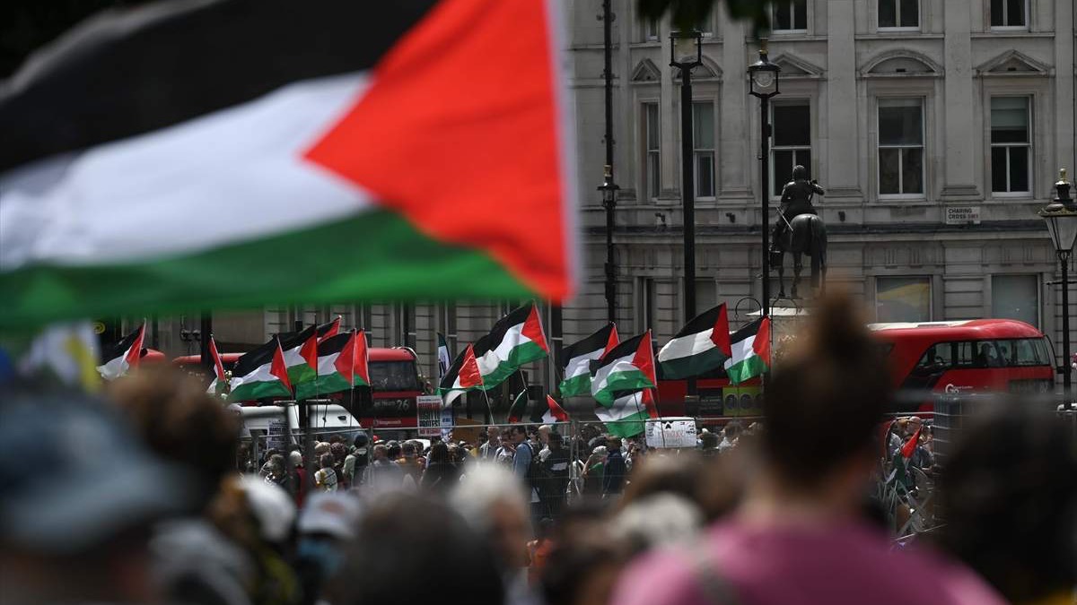 Stotine ljudi na propalestinskom protestu u Londonu