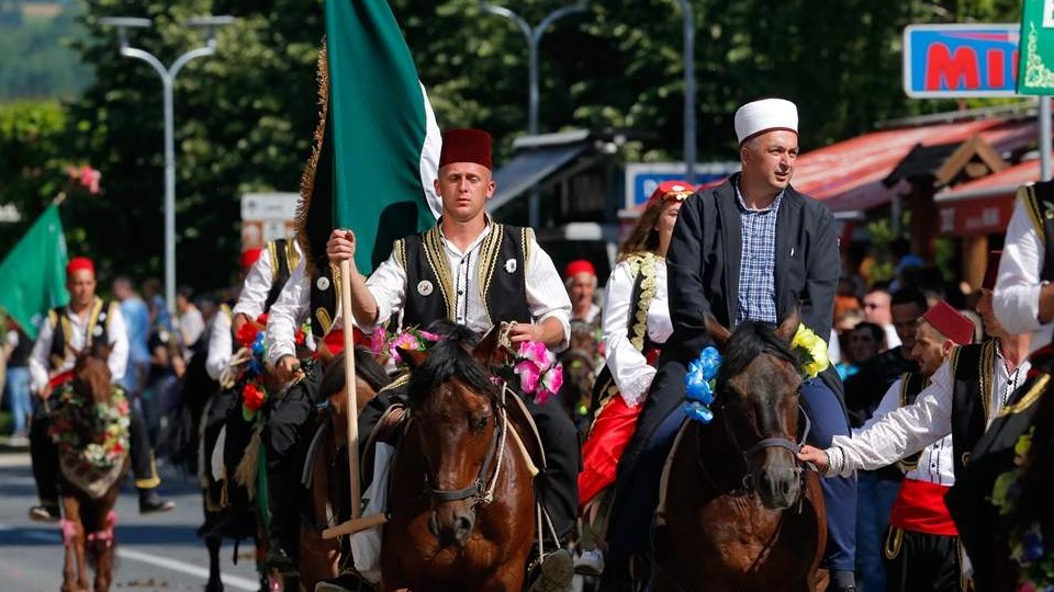 "515. dani Ajvatovice": Osiguran prijenos uživo defilea konjanika u Donjem Vakufu 