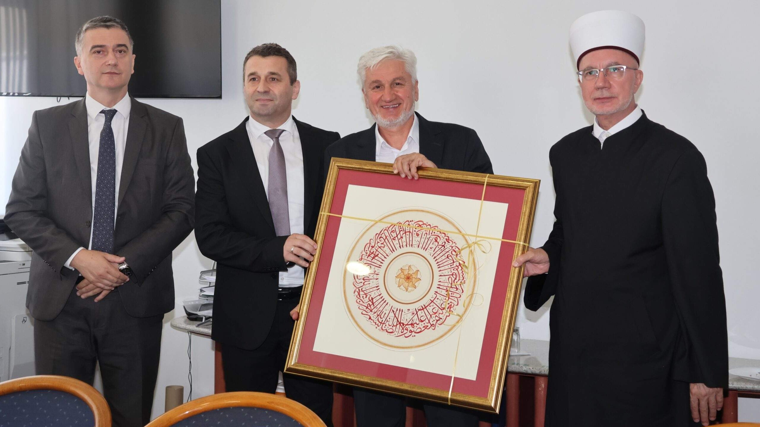 U penziju ispraćen Mehmedalija Čandić, pomoćnik direktora za učenički dom u Behram-begovoj medresi 