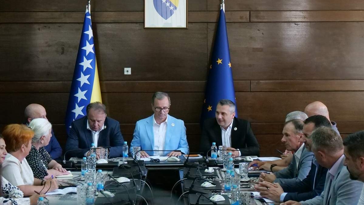 Obilježavanje 30. godišnjice genocida u Srebrenici: Poziv da svi dođu u bijelim majicama i maramama