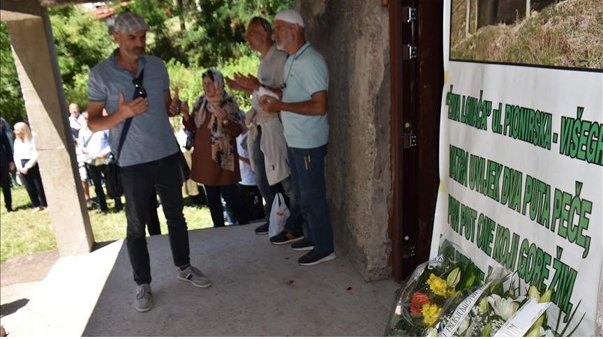 Udruženje „Žena – žrtva rata“ poziva na komemoraciju povodom 33. godišnjice zločina „Živa lomača“ – Bikavac, Višegrad