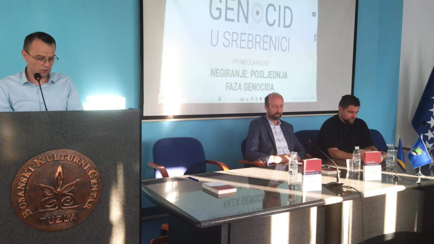 Tuzla: Predstavljena knjiga “Negiranje: posljednja faza genocida”