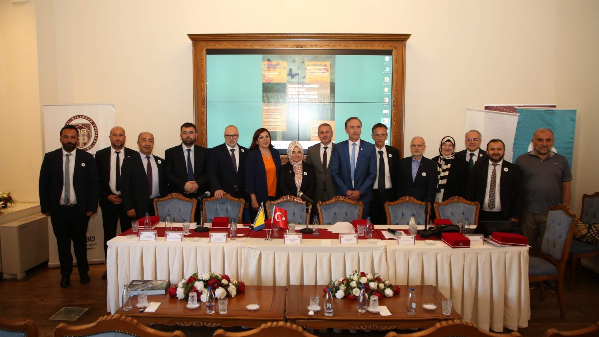 Panel u Ankari: Glasovi iz Bosne i Hercegovine o genocidu nad Bošnjacima u Srebrenici